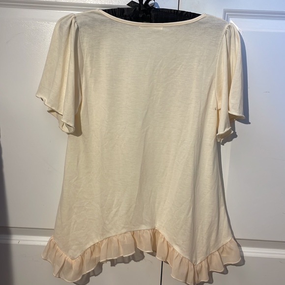 Short sleeve A-line tank with printed floral design and rosette embellishment - Picture 2 of 9